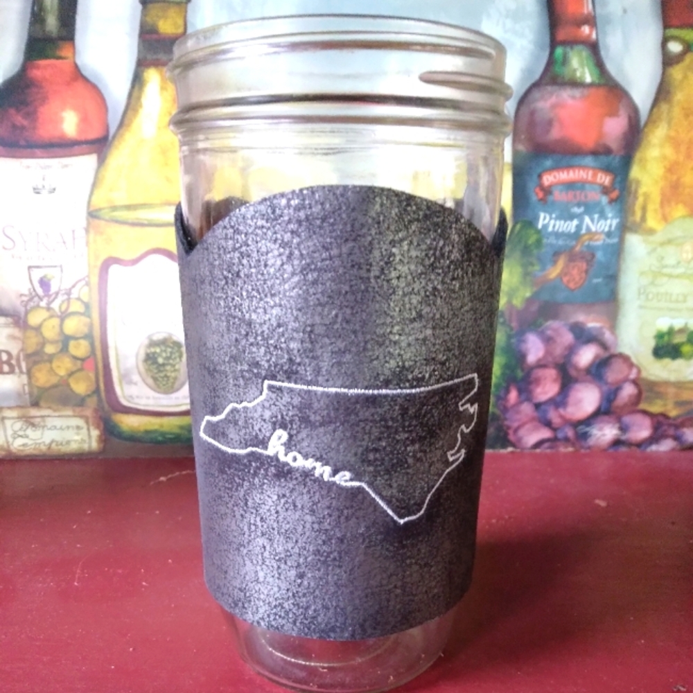 💥 CLOSET CLOSING SALE 💥 Genuine Leather Embroidery Glass Holder